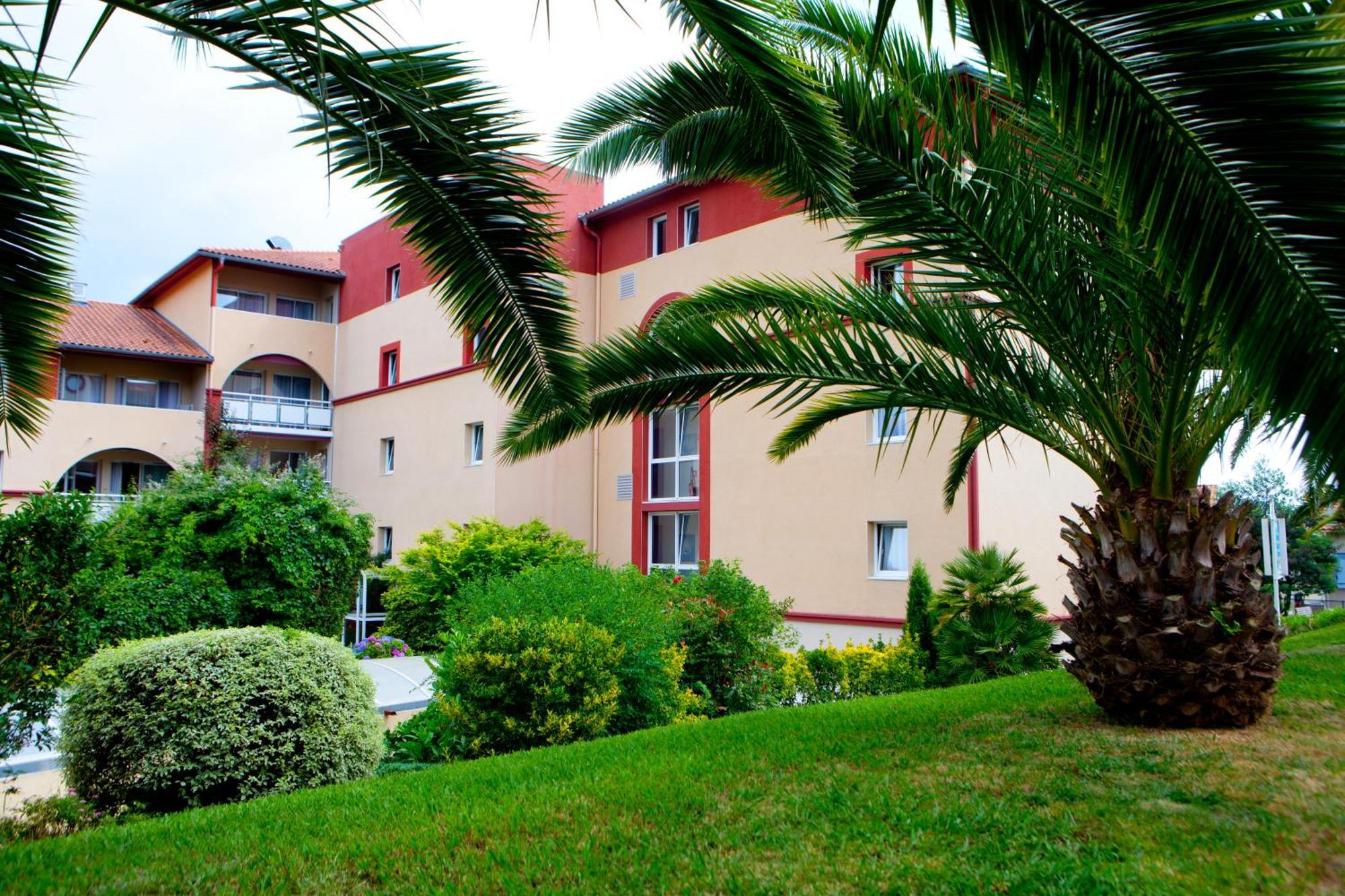 Les Demeures De Borda Aparthotel Dax Bagian luar foto