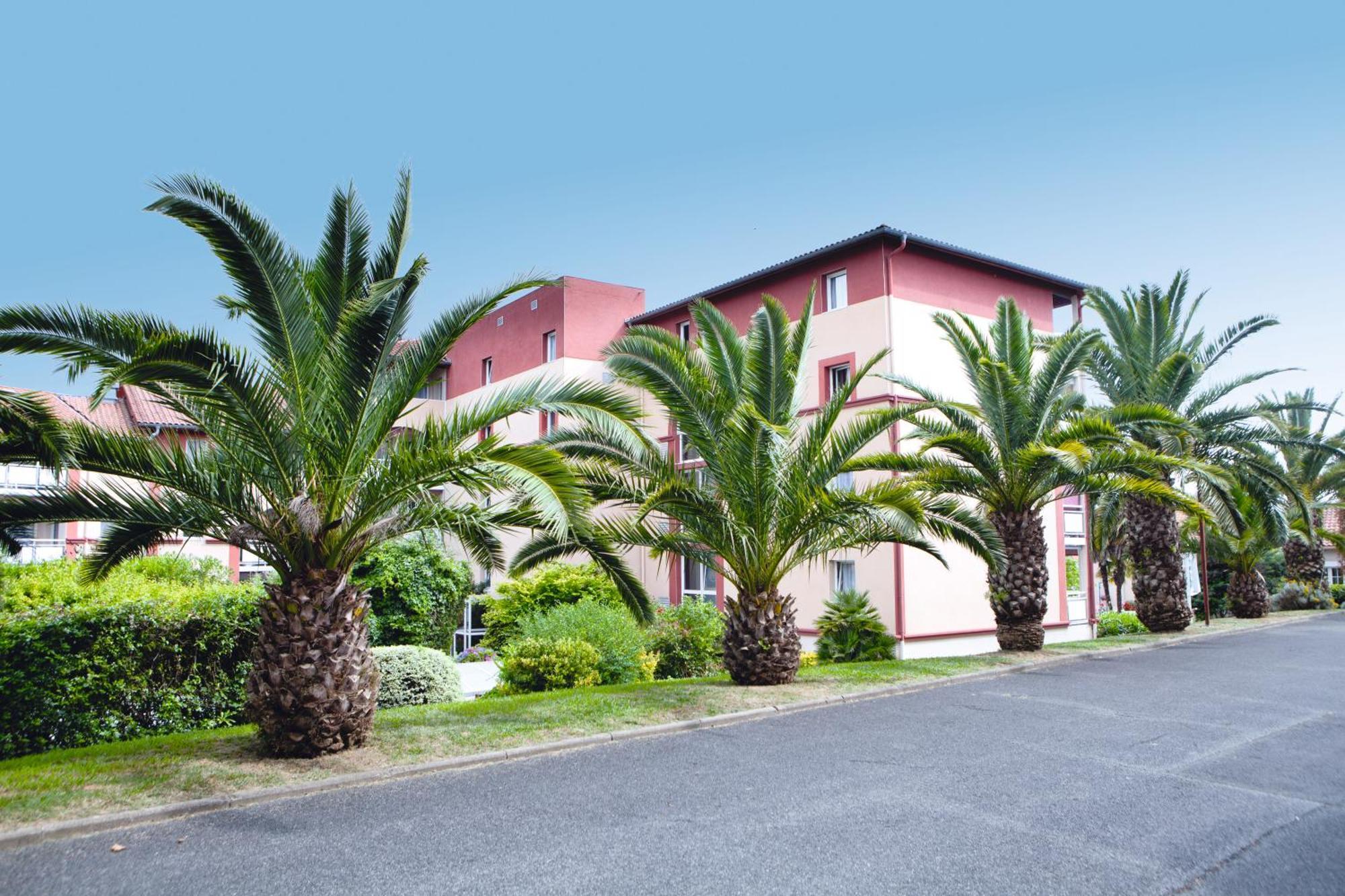 Les Demeures De Borda Aparthotel Dax Bagian luar foto